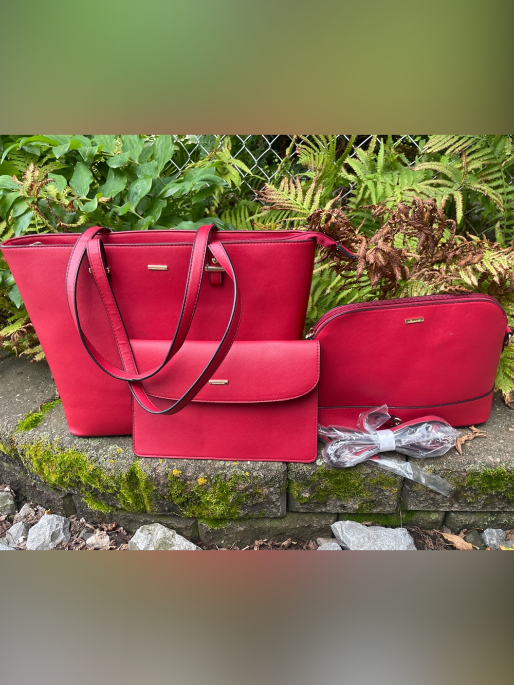 Lovevook Classic Red Tote with Matching Crossbody and Pouch